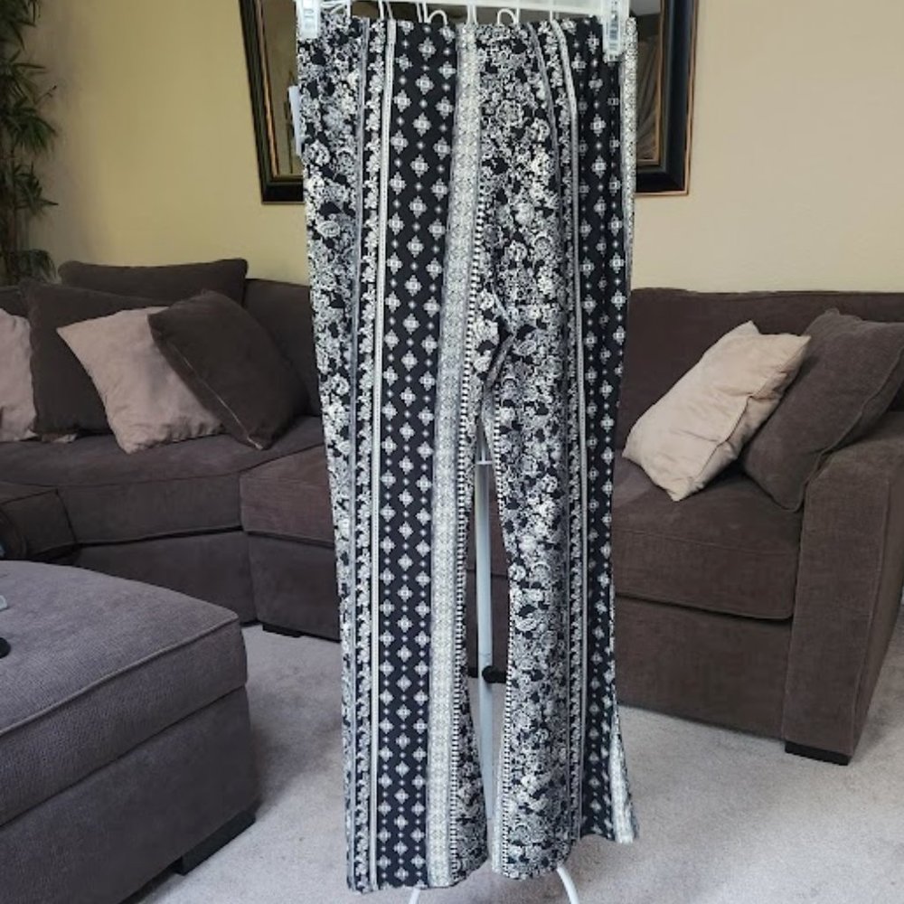 Mind Code bell bottom stretchy pants sz large